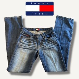 Y2K Tommy Hilfiger Hip Jean Optic Wash Low Rise bootcut EUC size 3 inseam 33